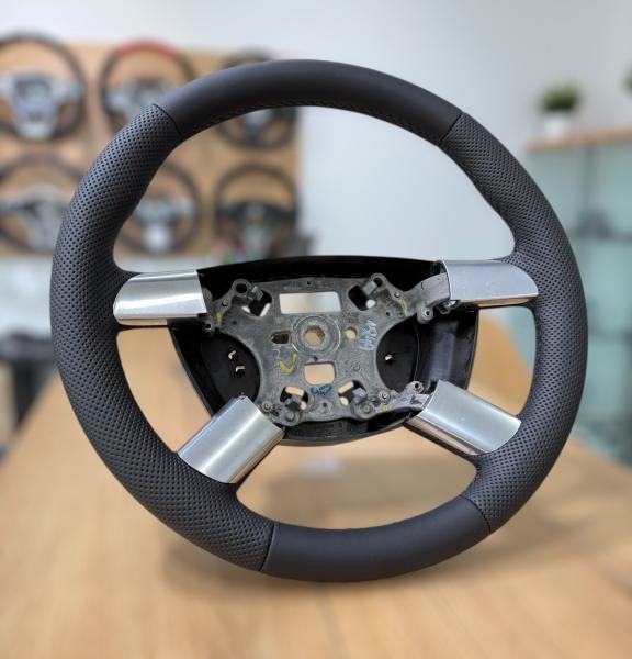 Ford Kuga 4 Speichen Lenkrad neu beziehen